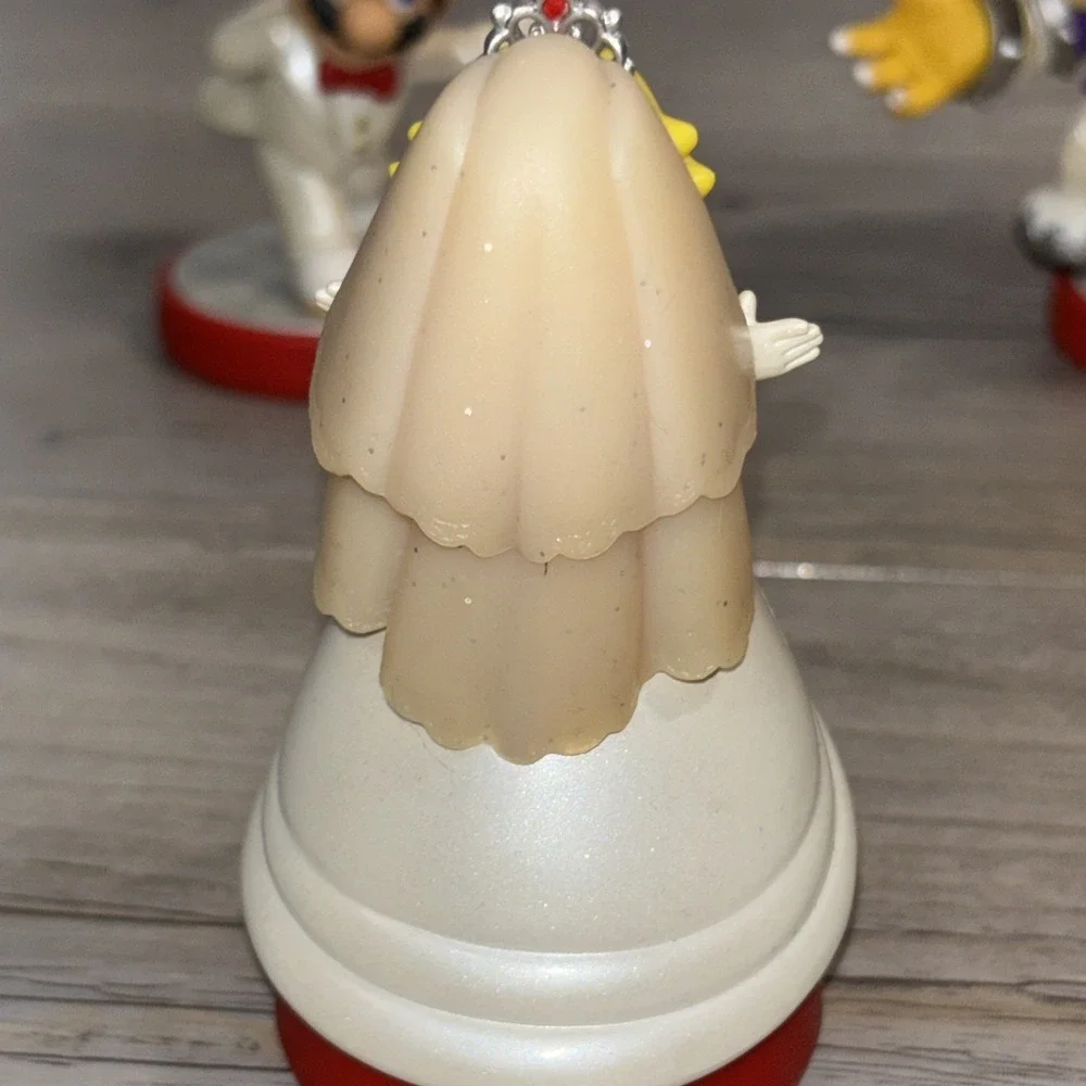 Nintendo Mario Amiibo Figurines Set Of 3 Mario Princess Peach Bowser Wedding
